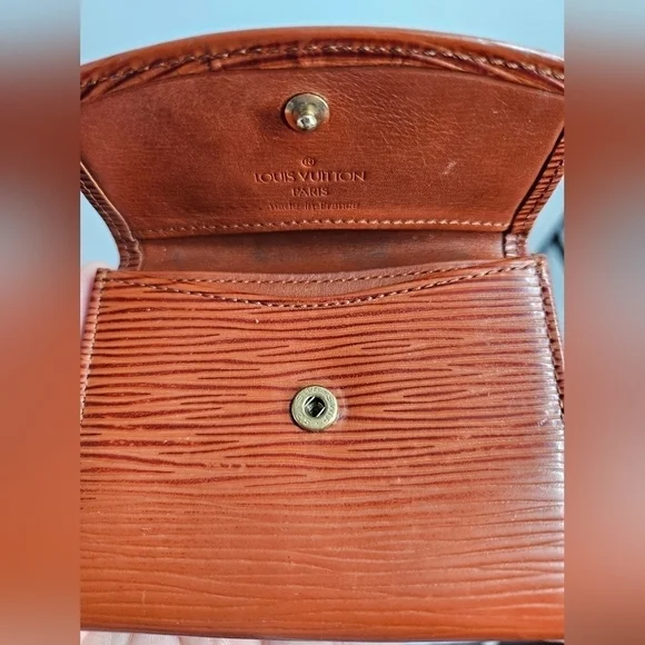 Louis Vuitton Brown Leather Epi Card Holder Wallet